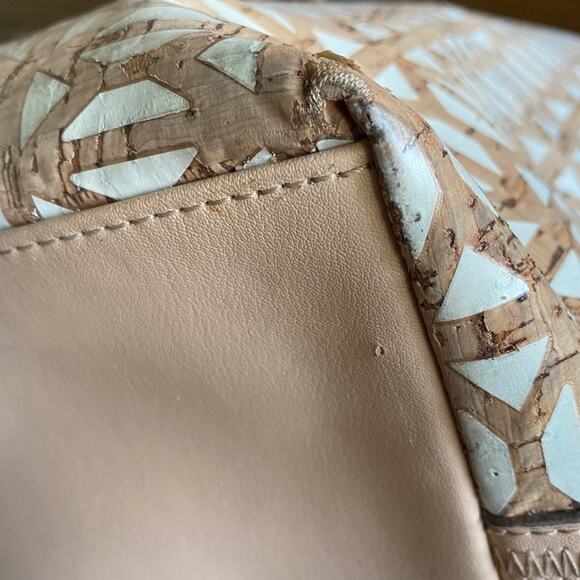 Stella & Dot HB148COR Fillmore Geo Cork Pool Side Resortwear Tote Bag - Picture 10 of 13